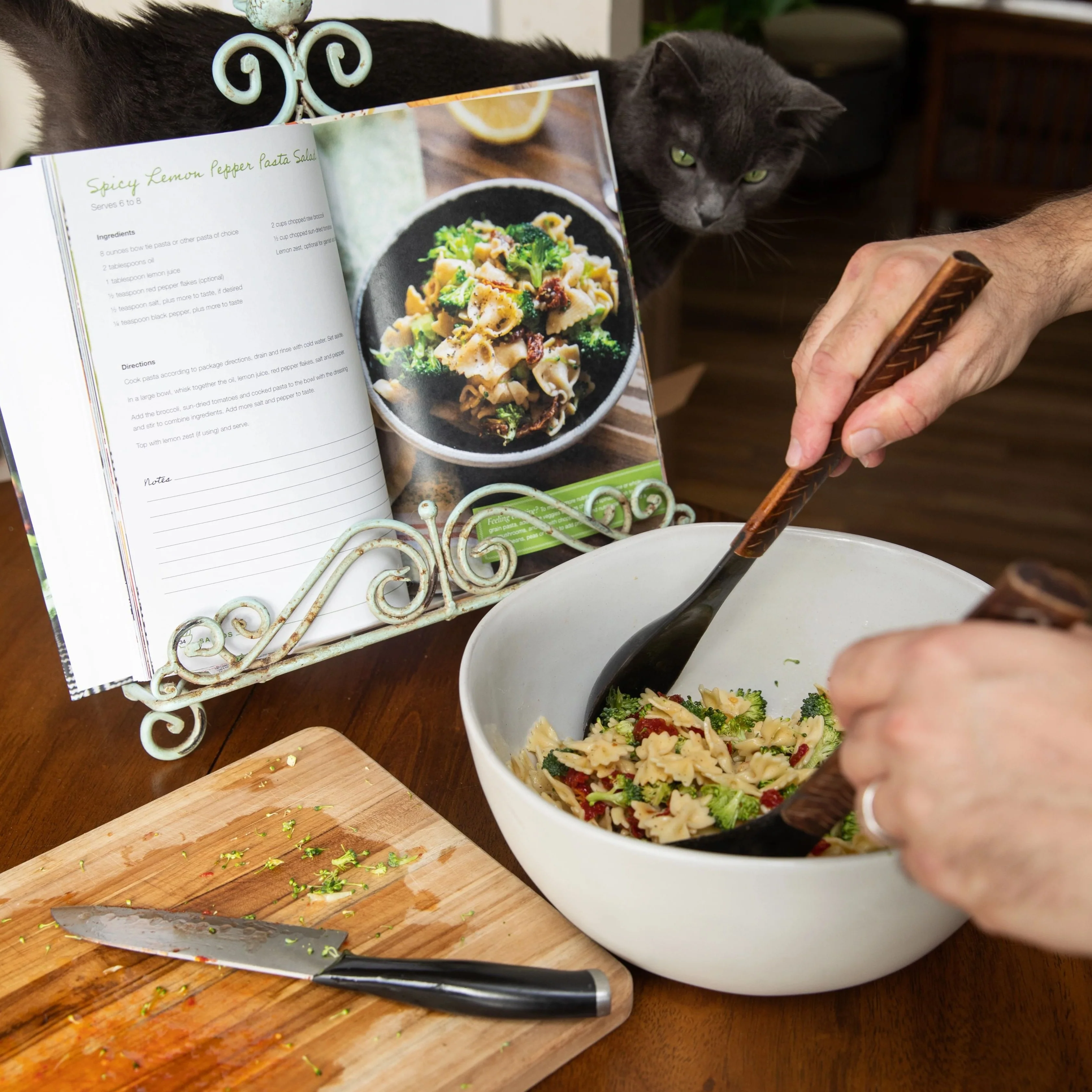 The Best Friends Cookbook - Image 5